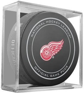 Detroit Red Wings Throwback NHL Team Sher-Wood Official Ice Hockey Game Puck IN CUBE